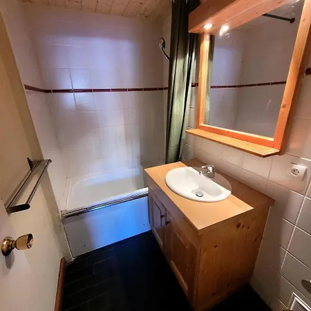 Nanda Devi - 3 Pieces + 8 Pers Pl Centre Mae-4714 *