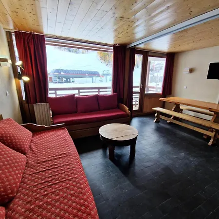 Nanda Devi - 3 Pieces + 8 Pers Pl Centre Mae-4714 *