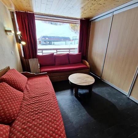 Nanda Devi - 3 Pieces + 8 Pers Pl Centre Mae-4714 *